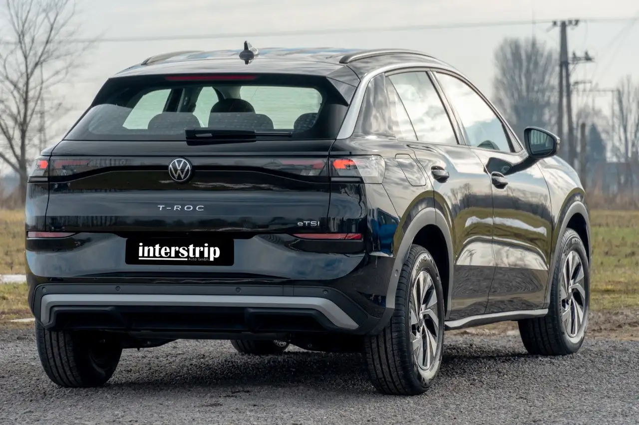 Volkswagen T-Roc 6