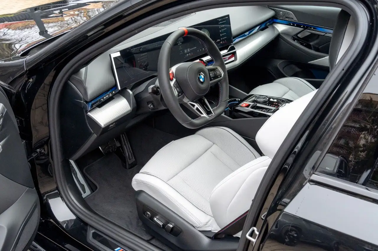 BMW M5 11