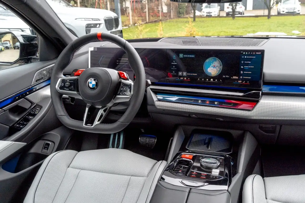 BMW M5 15
