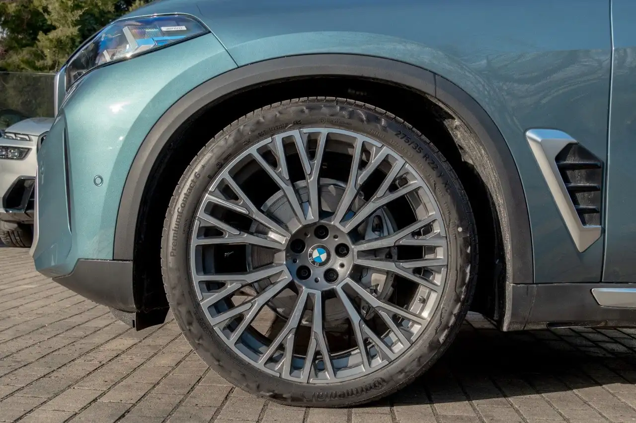 BMW X5 9