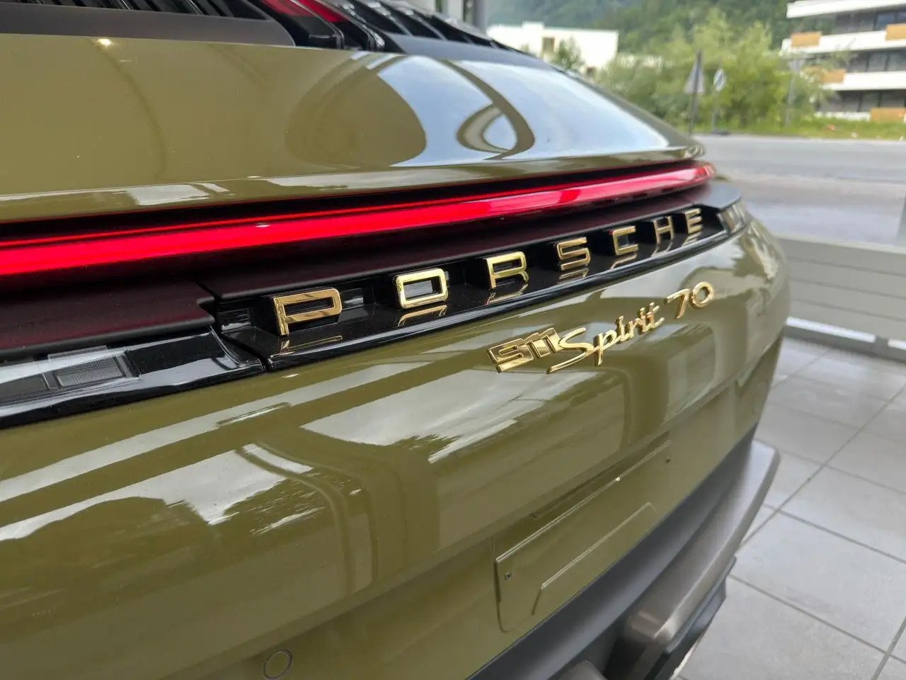 Porsche 992 911 6