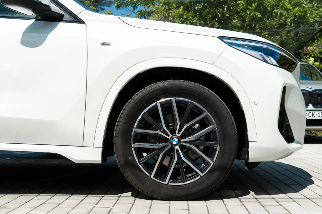 BMW X1 9