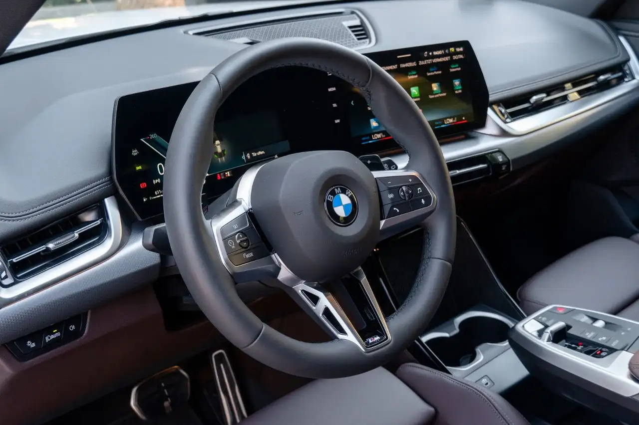 BMW X1 13