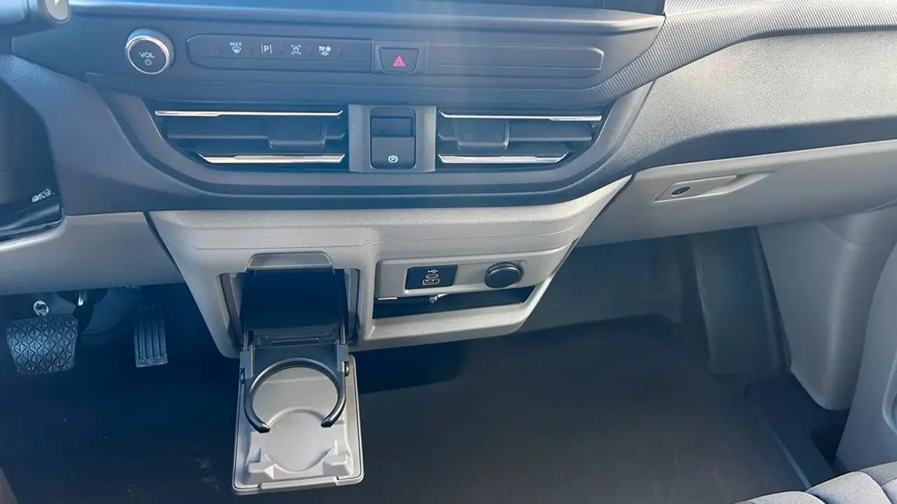 Ford Transit 16