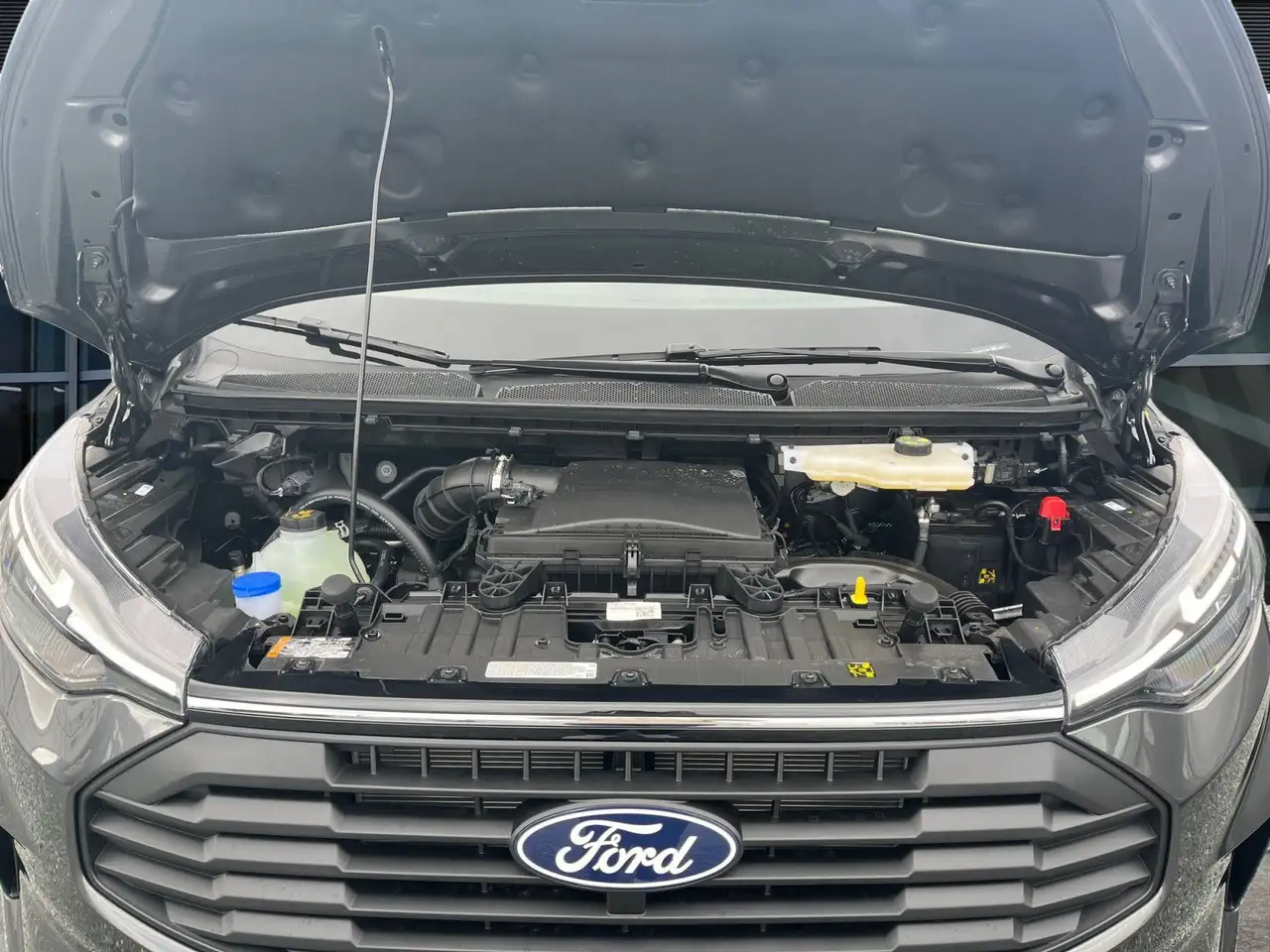 Ford Transit 9