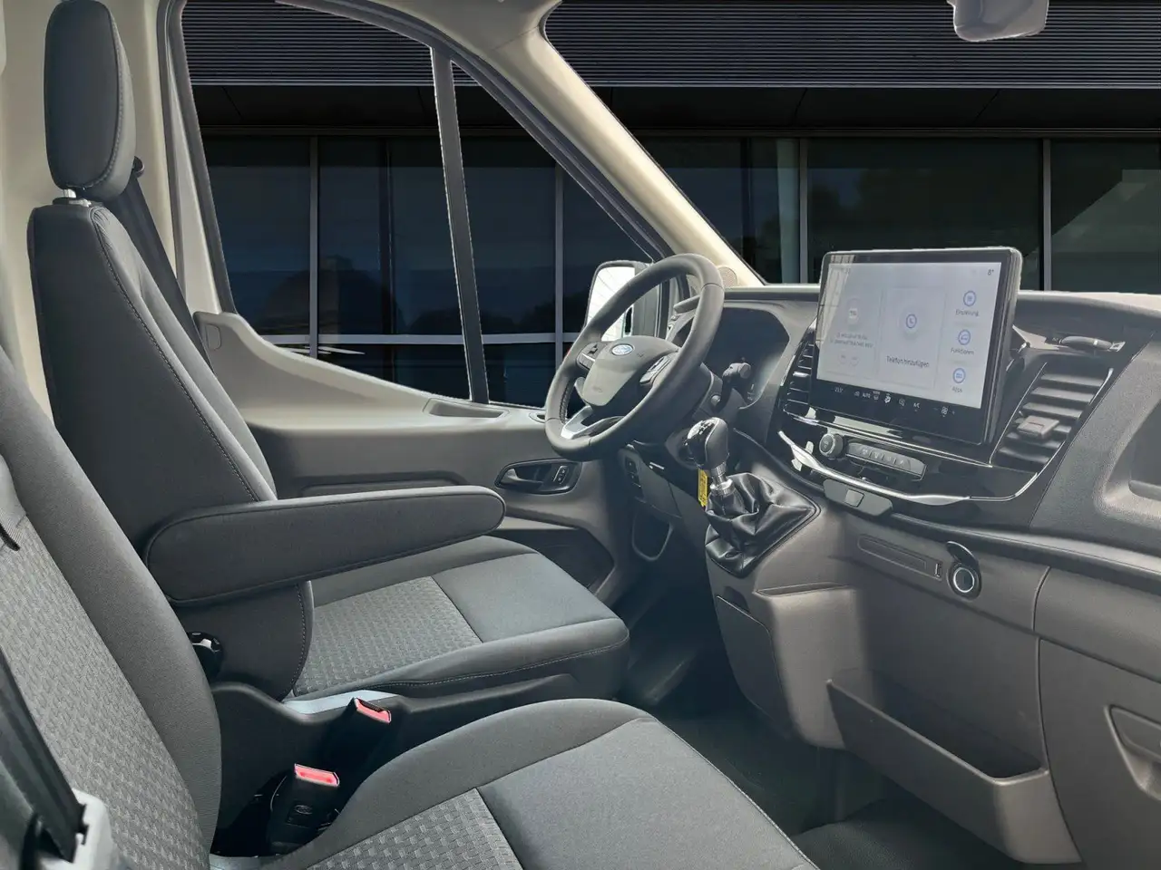Ford Transit 350 7