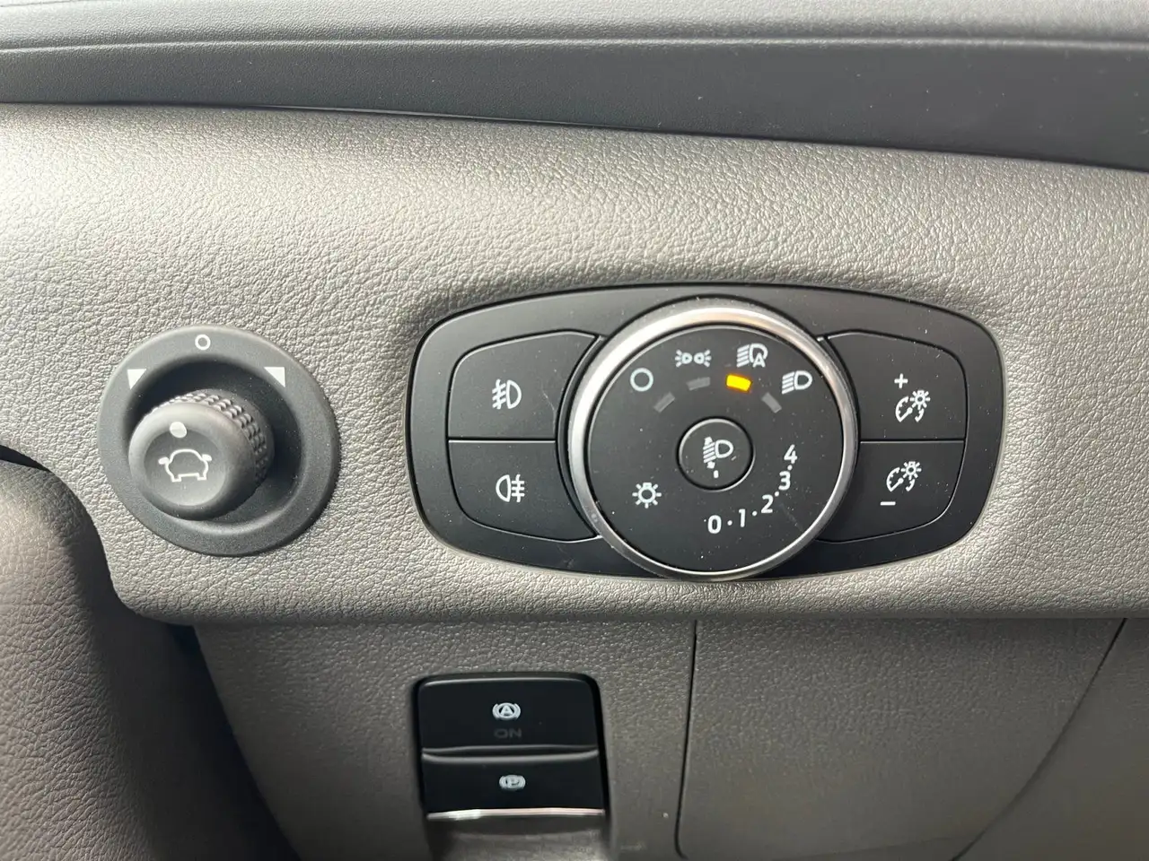 Ford Transit 350 15