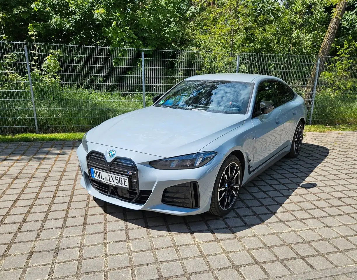 BMW i4