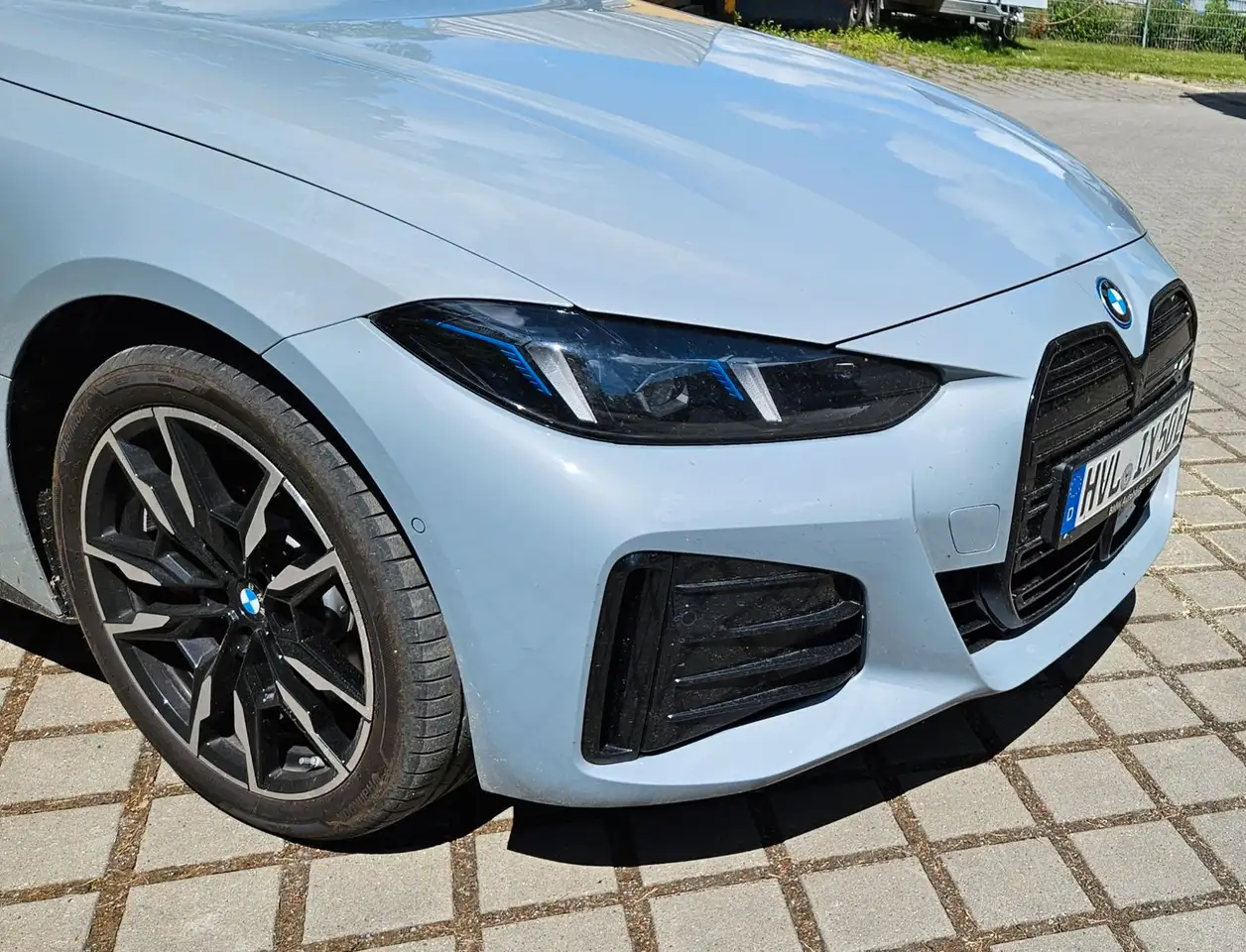 BMW i4 5