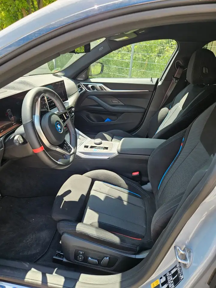 BMW i4 7
