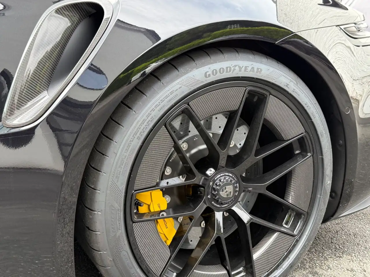 Porsche 992 6