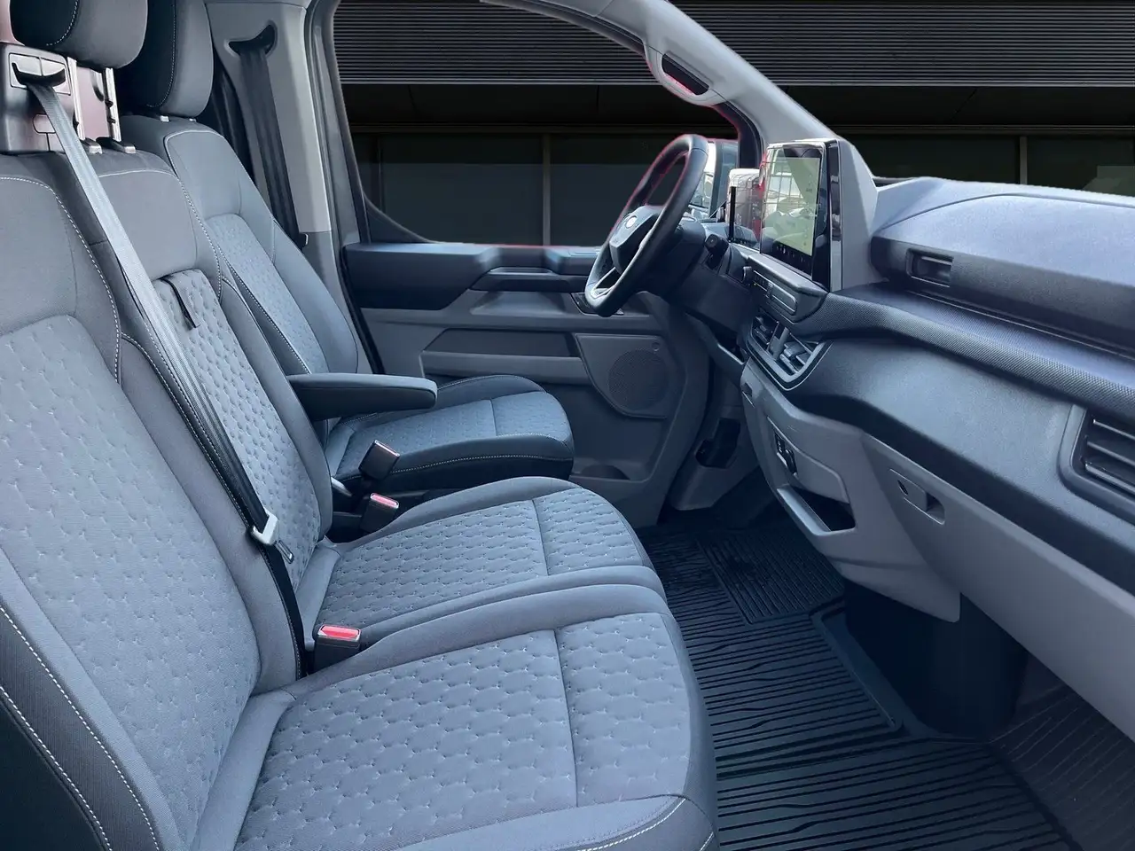 Ford Transit 9