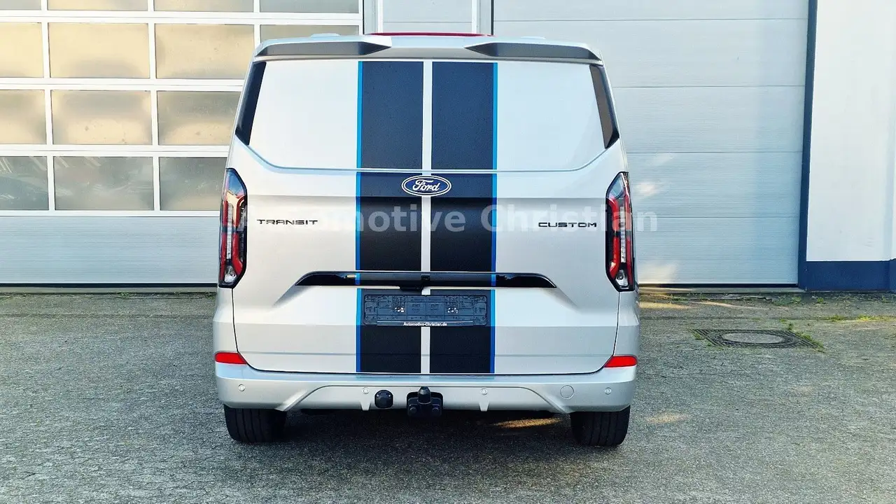 Ford Transit 7