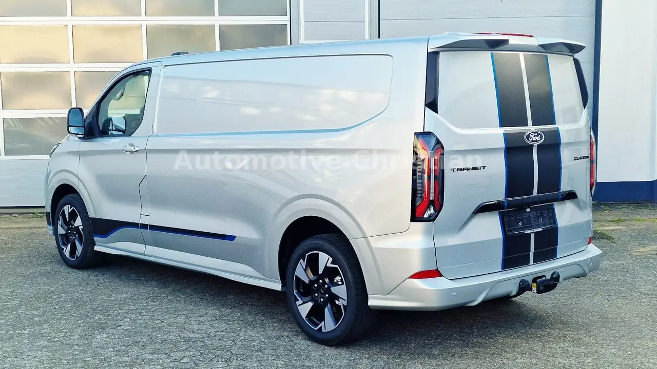 Ford Transit 12