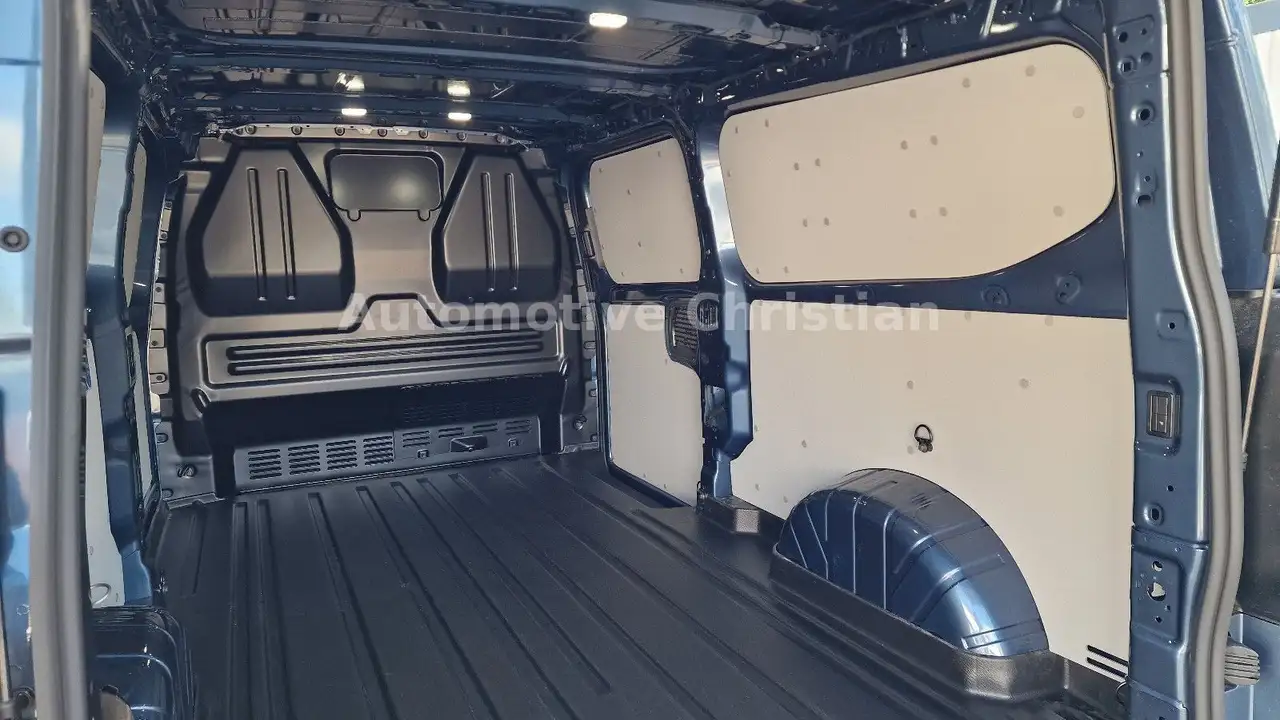 Ford Transit 14