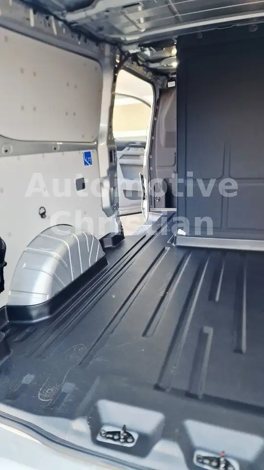 Ford Transit 14