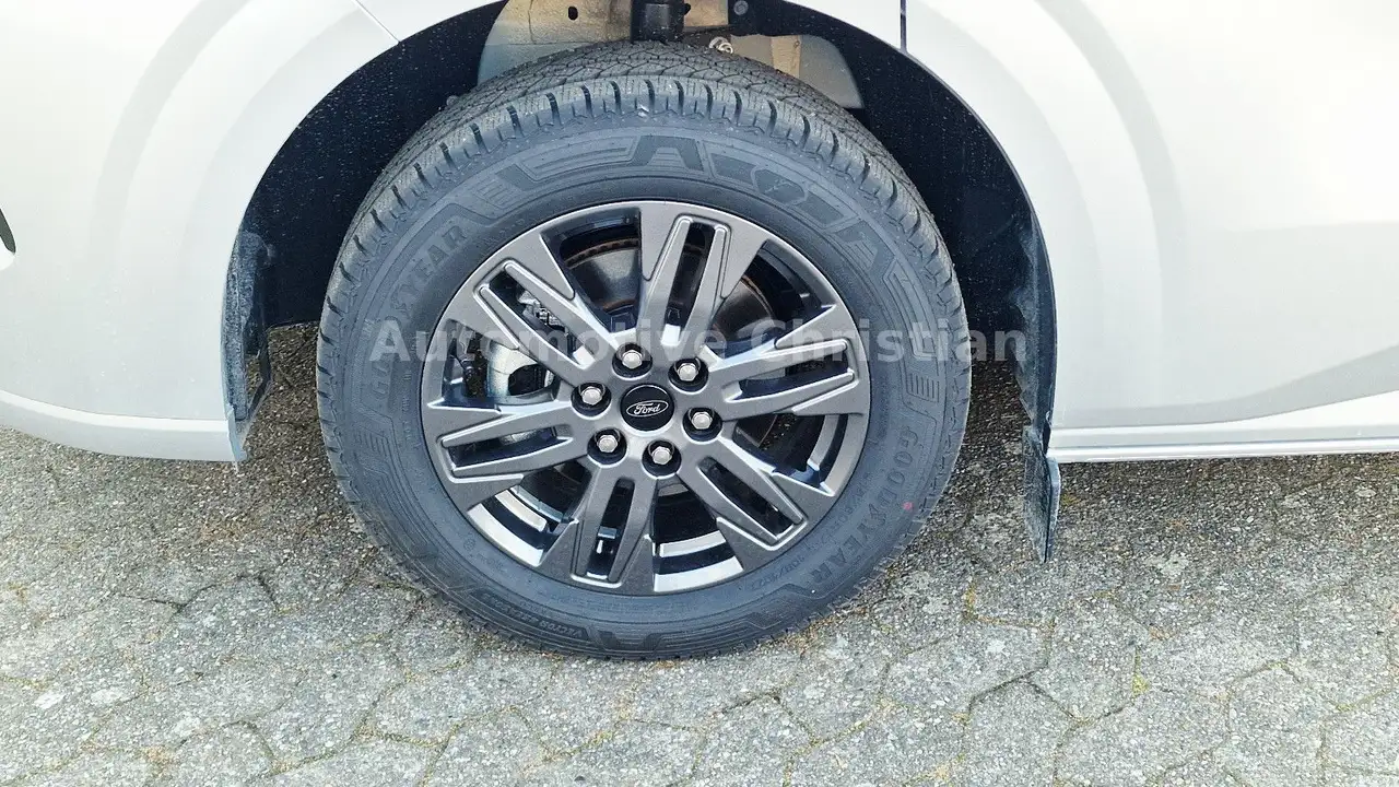 Ford Transit 16