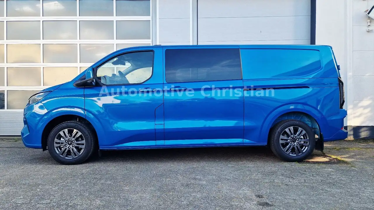 Ford Tourneo 6