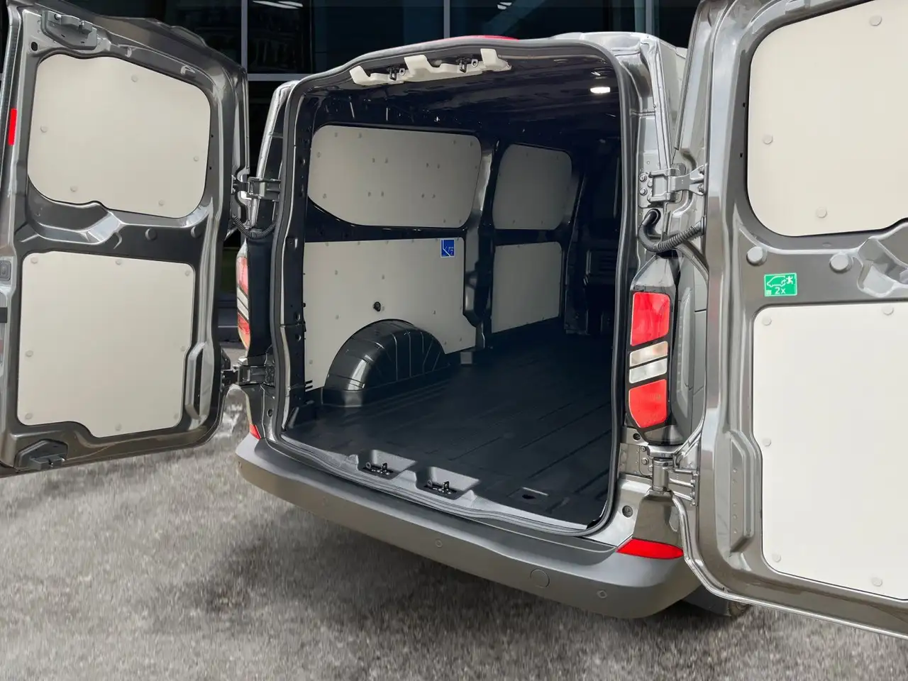 Ford Transit 10