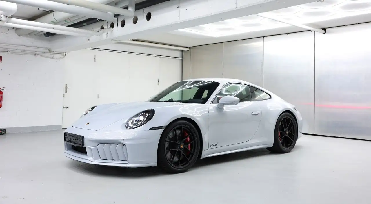 Porsche 992 4