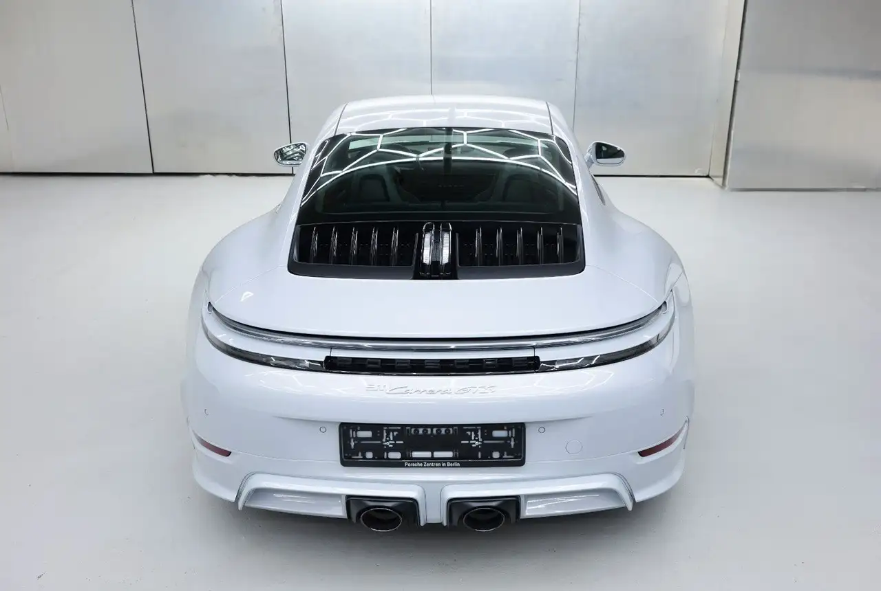 Porsche 992 9
