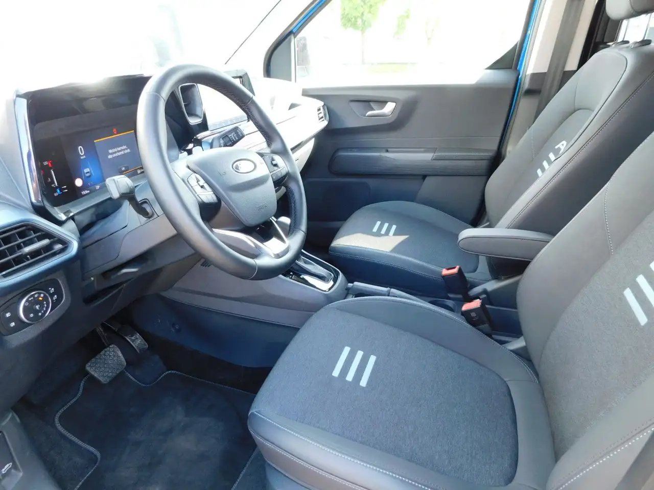 Ford Tourneo 10