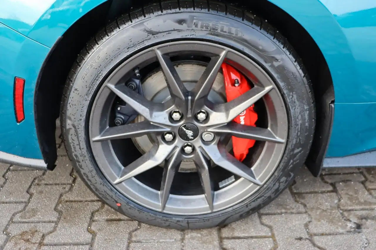 Ford Mustang 3