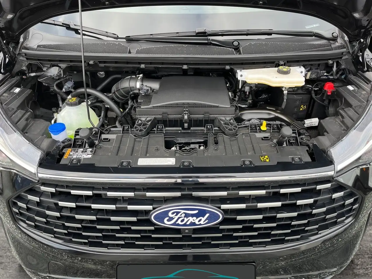 Ford Tourneo 9