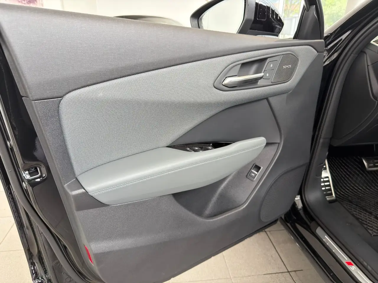 Audi Q3 11
