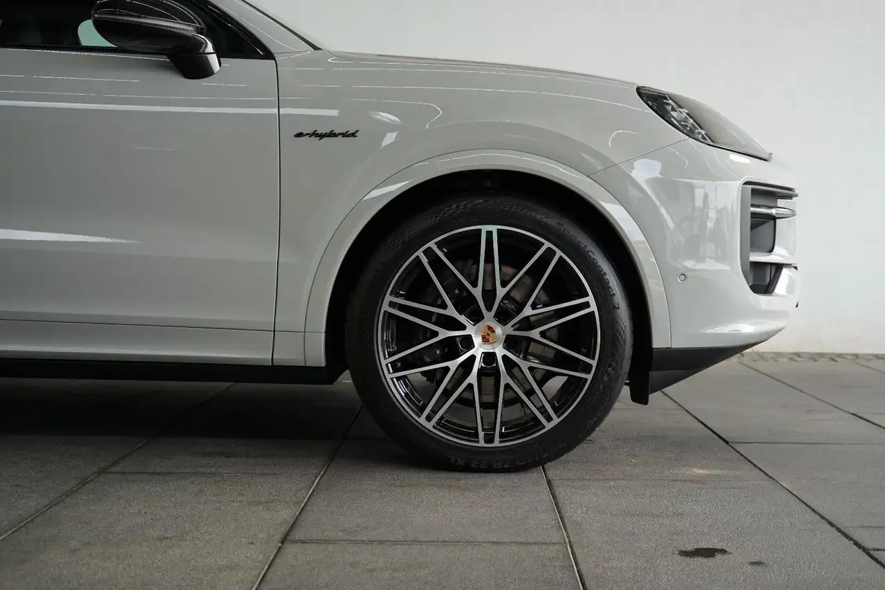 Porsche Cayenne 5