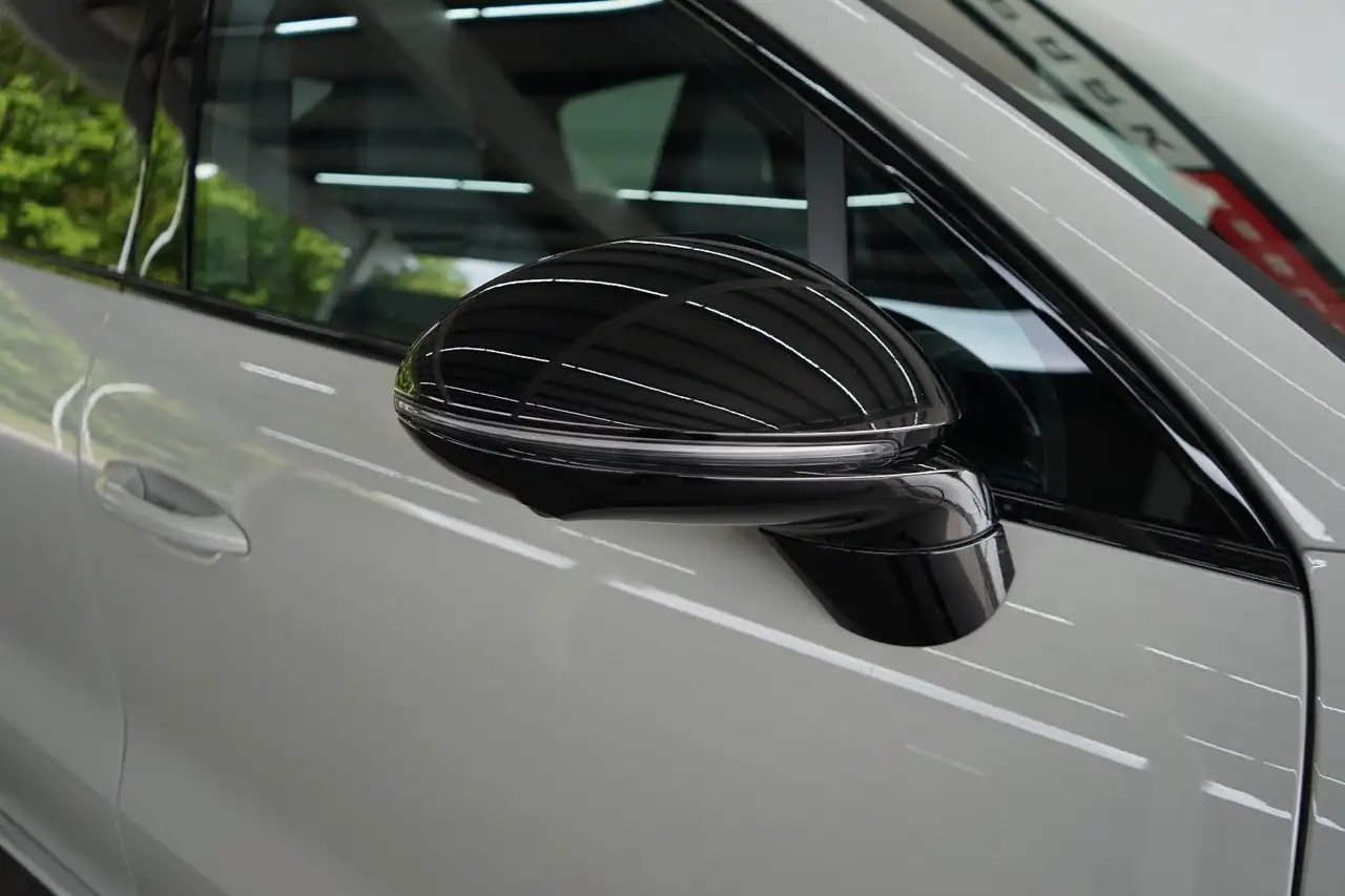 Porsche Cayenne 10