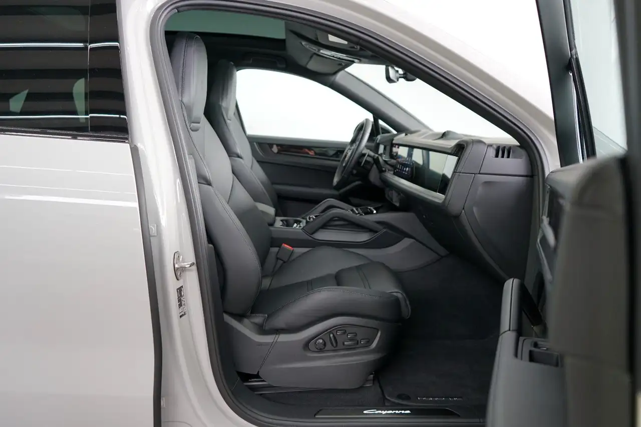 Porsche Cayenne 11