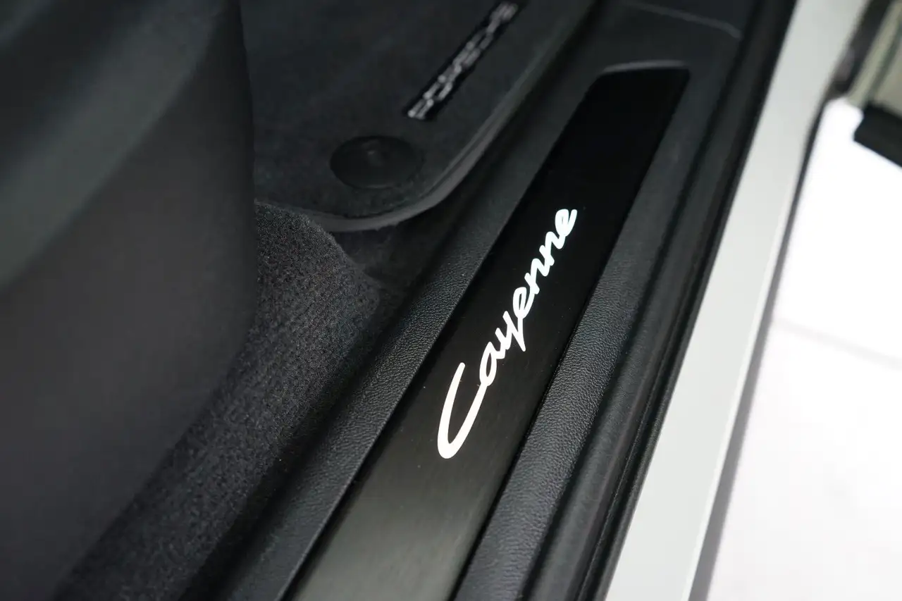 Porsche Cayenne 13