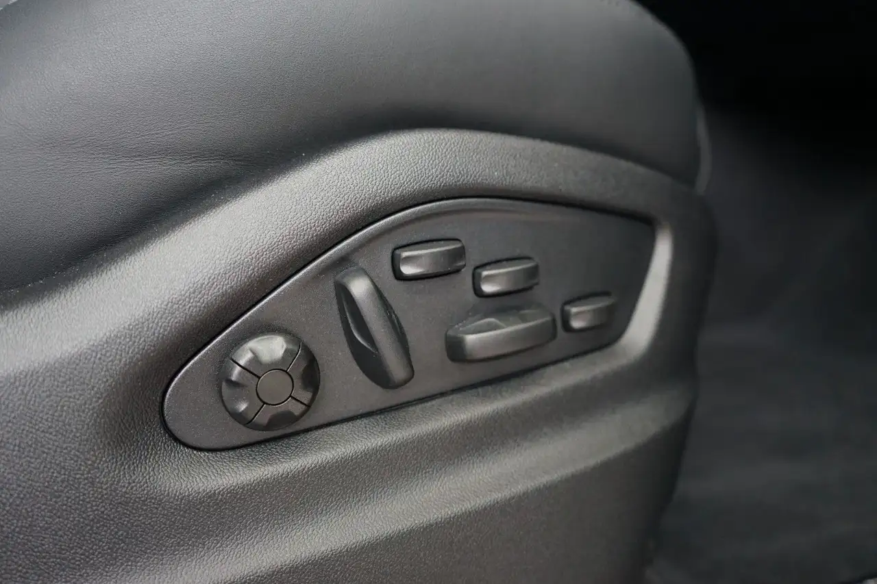 Porsche Cayenne 14