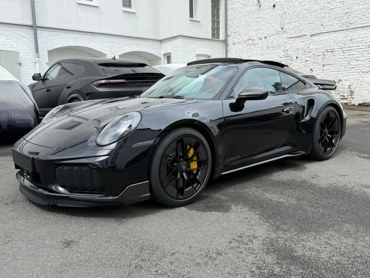 Porsche 992 16