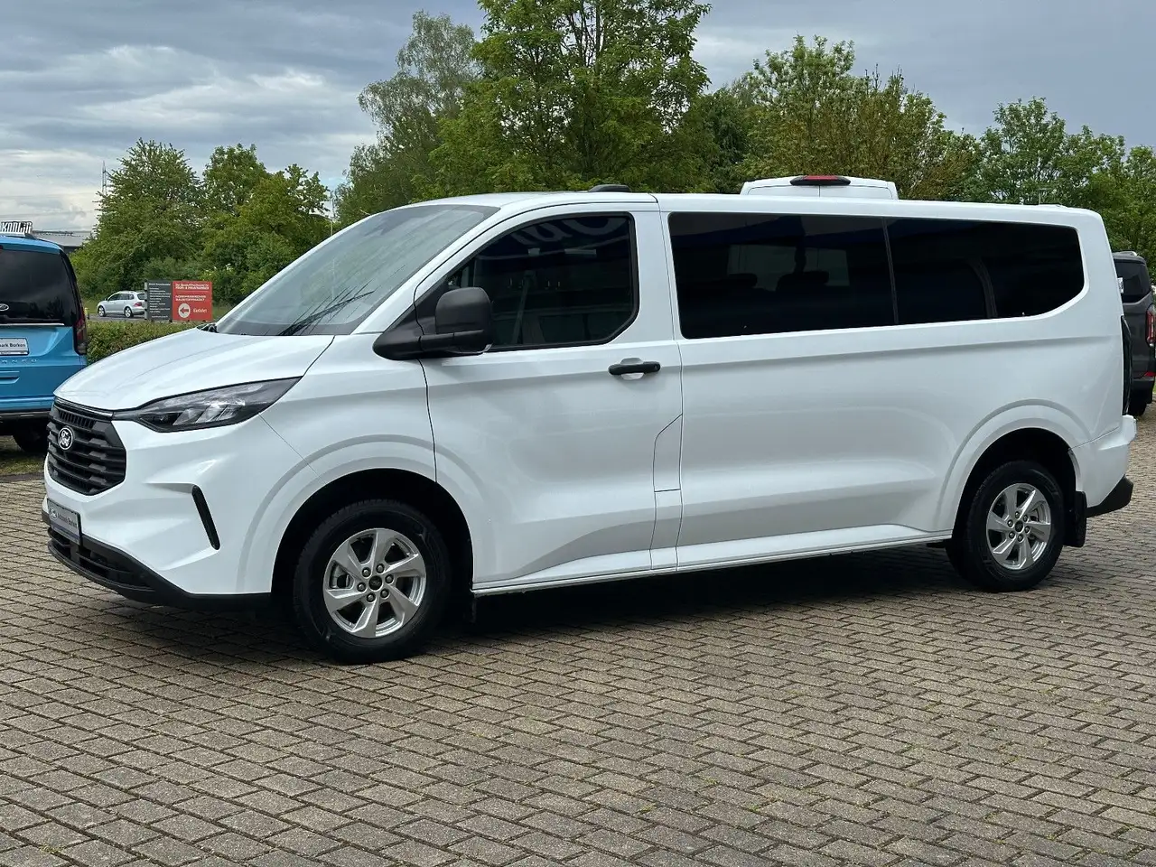 Ford Transit 8