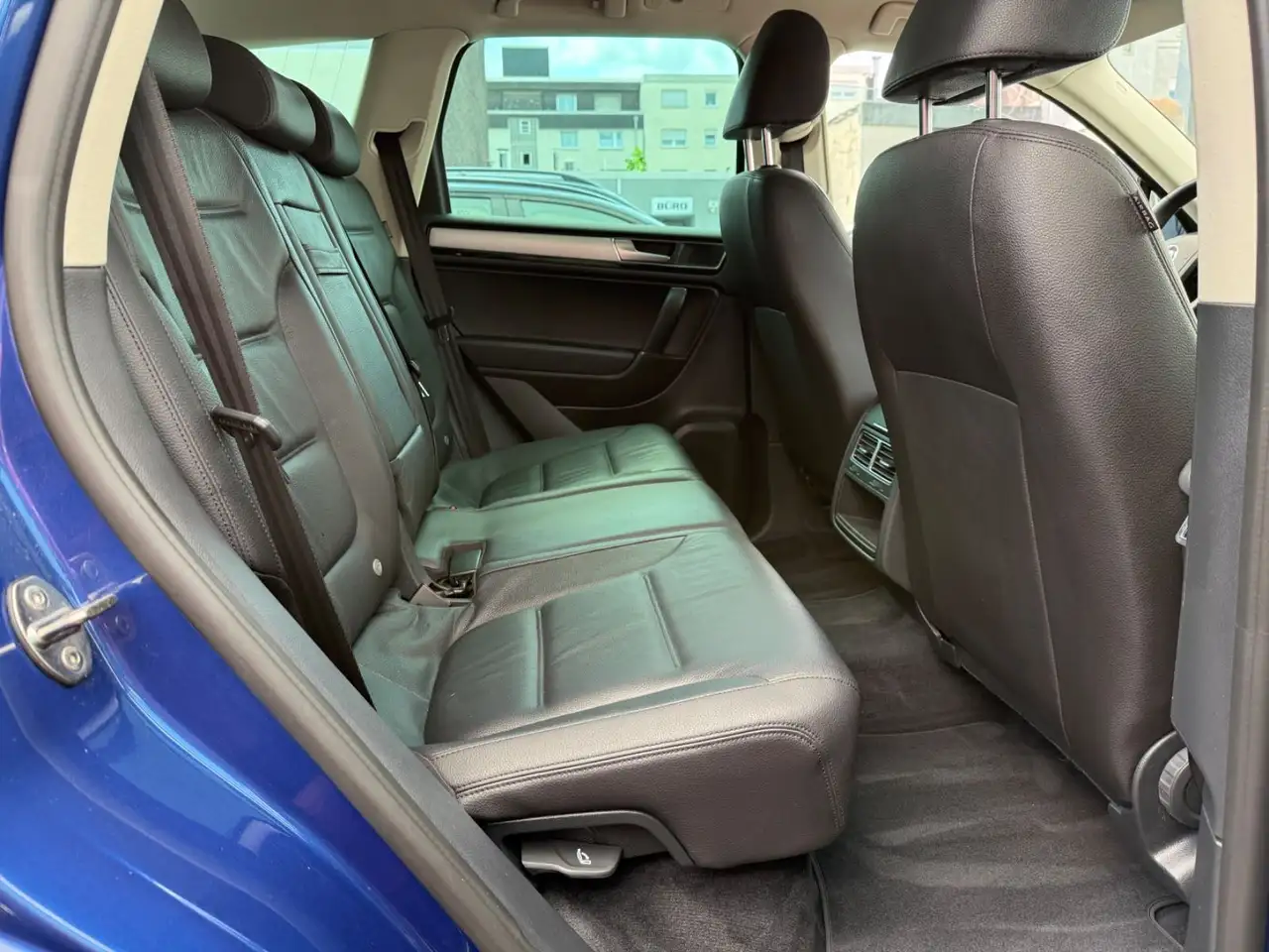 Volkswagen Touareg 11