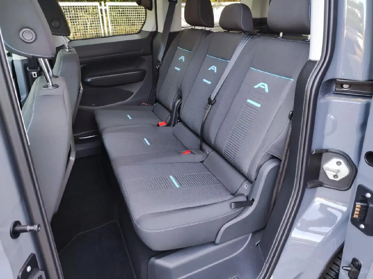 Ford Tourneo 10