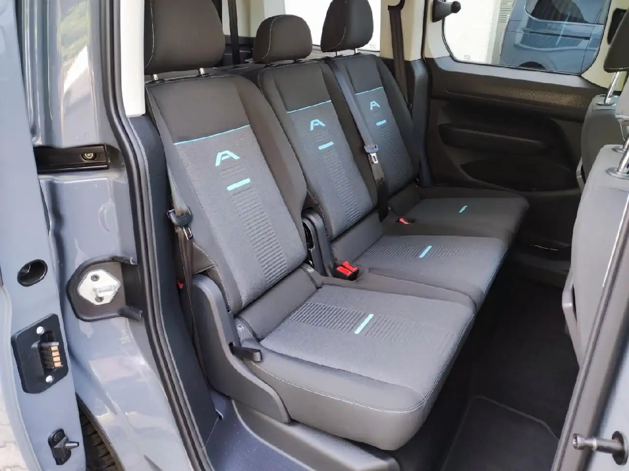 Ford Tourneo 11