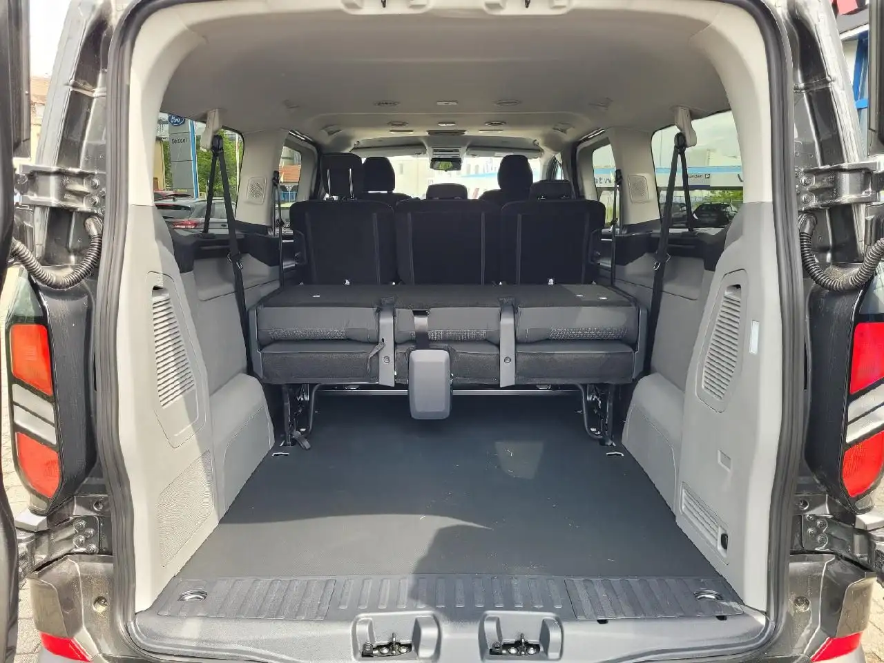 Ford Transit 11