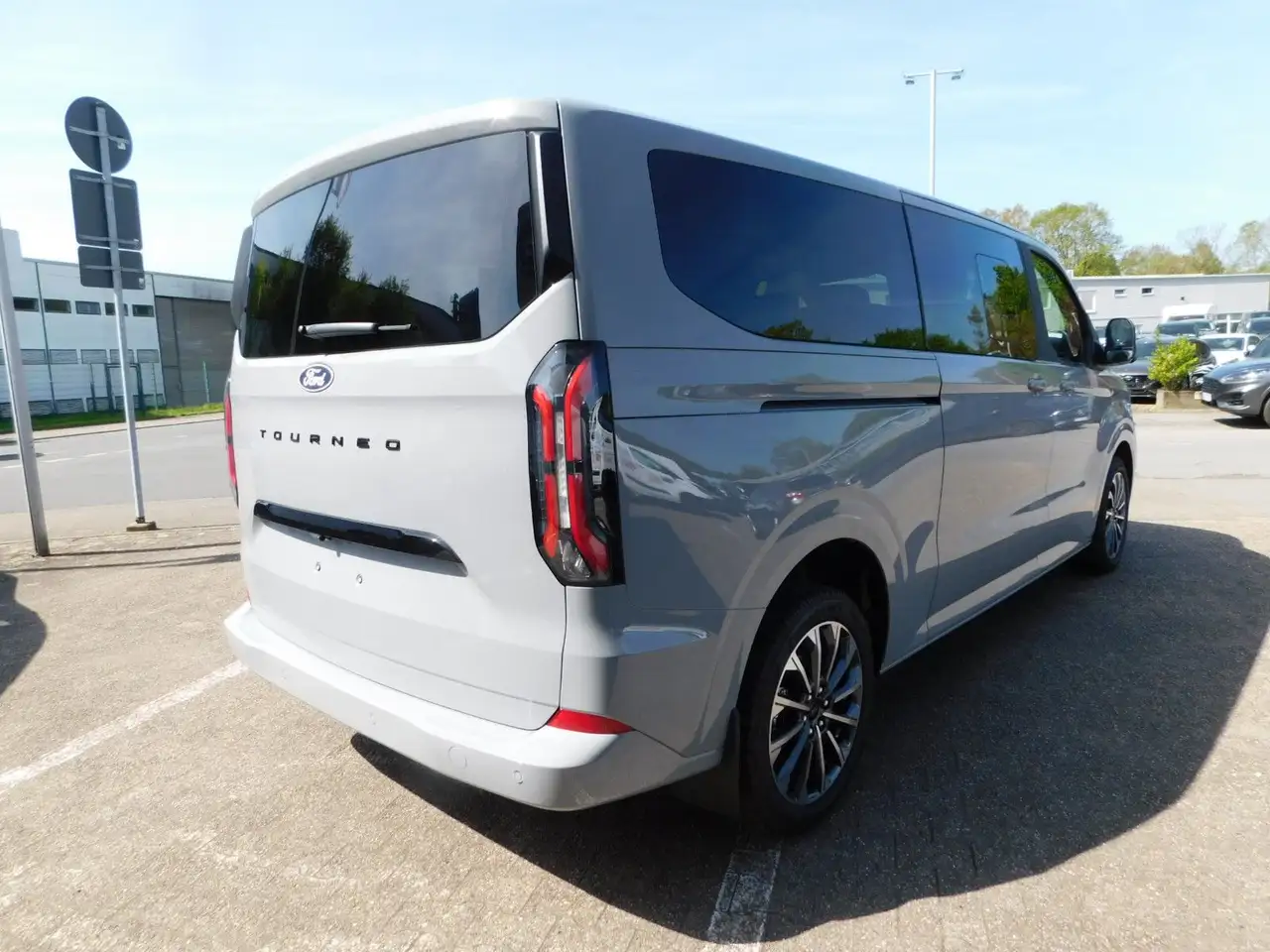 Ford Tourneo 5