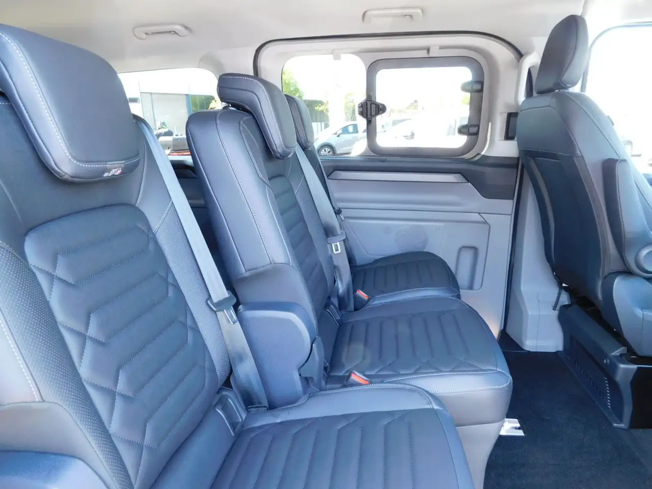 Ford Tourneo 16