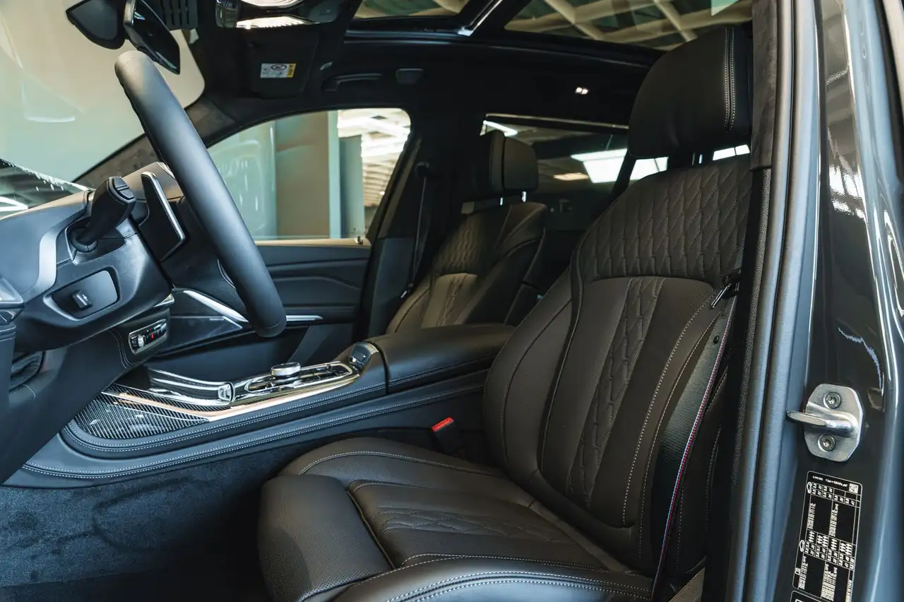 BMW X7 9