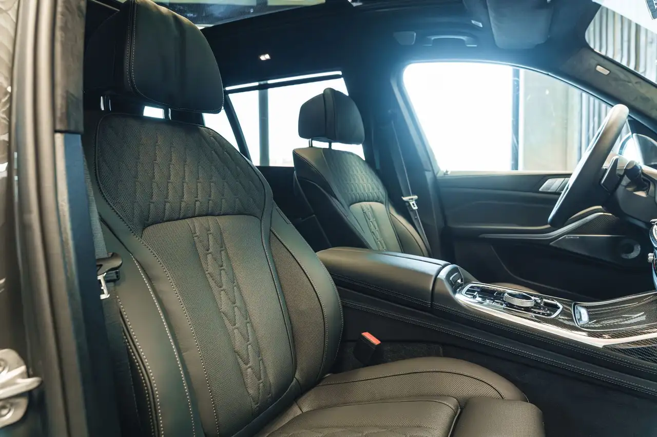BMW X7 13