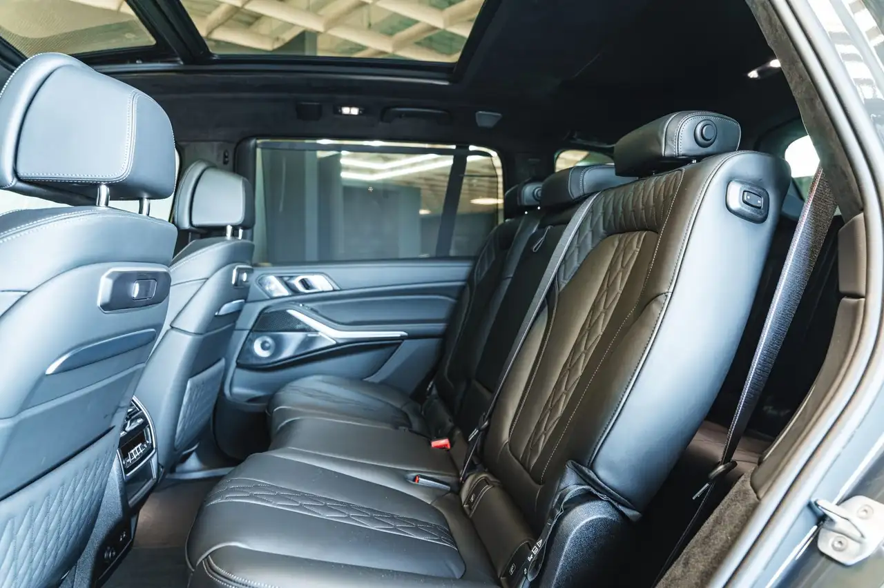 BMW X7 14