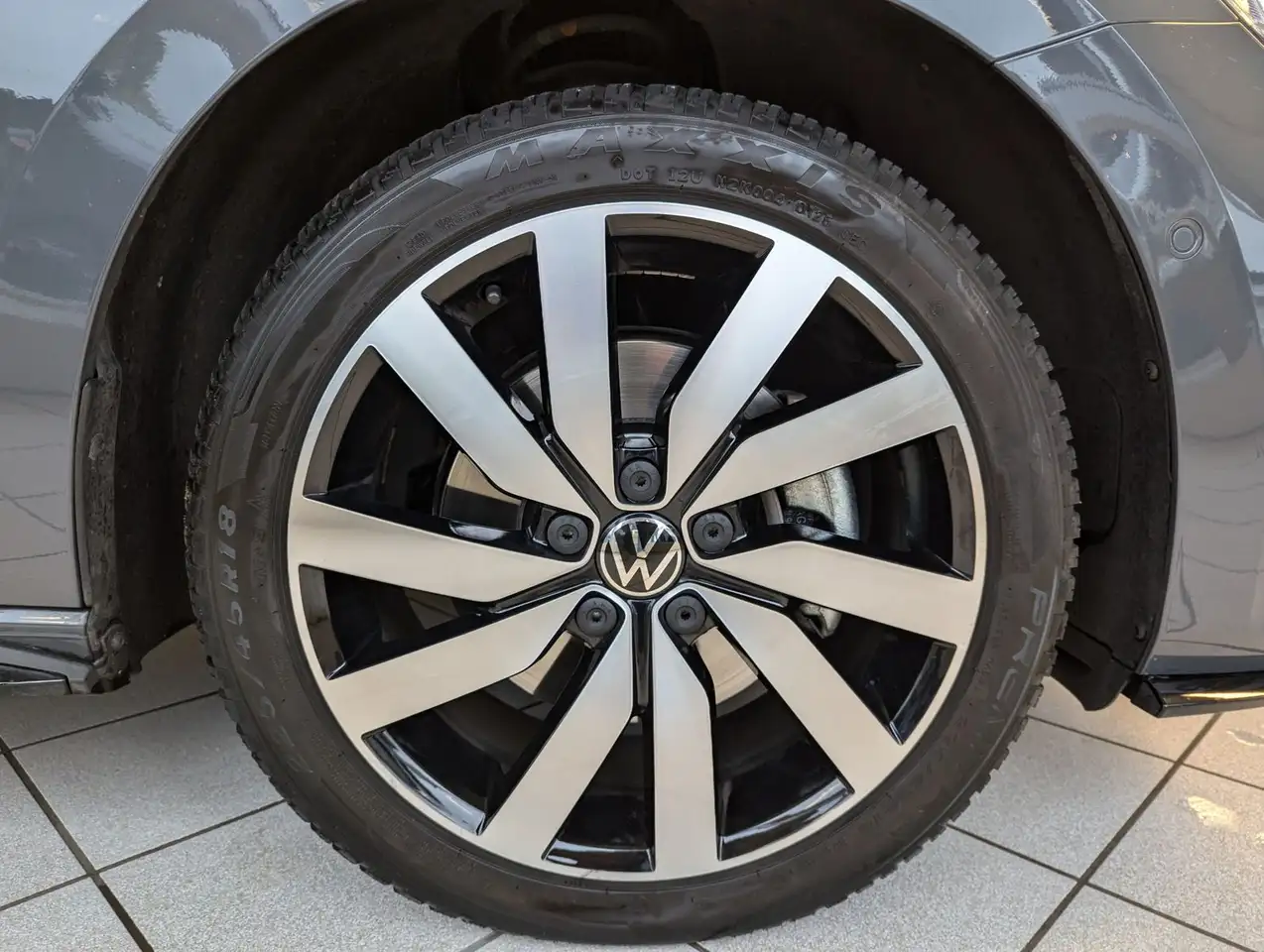 Volkswagen Touran 10
