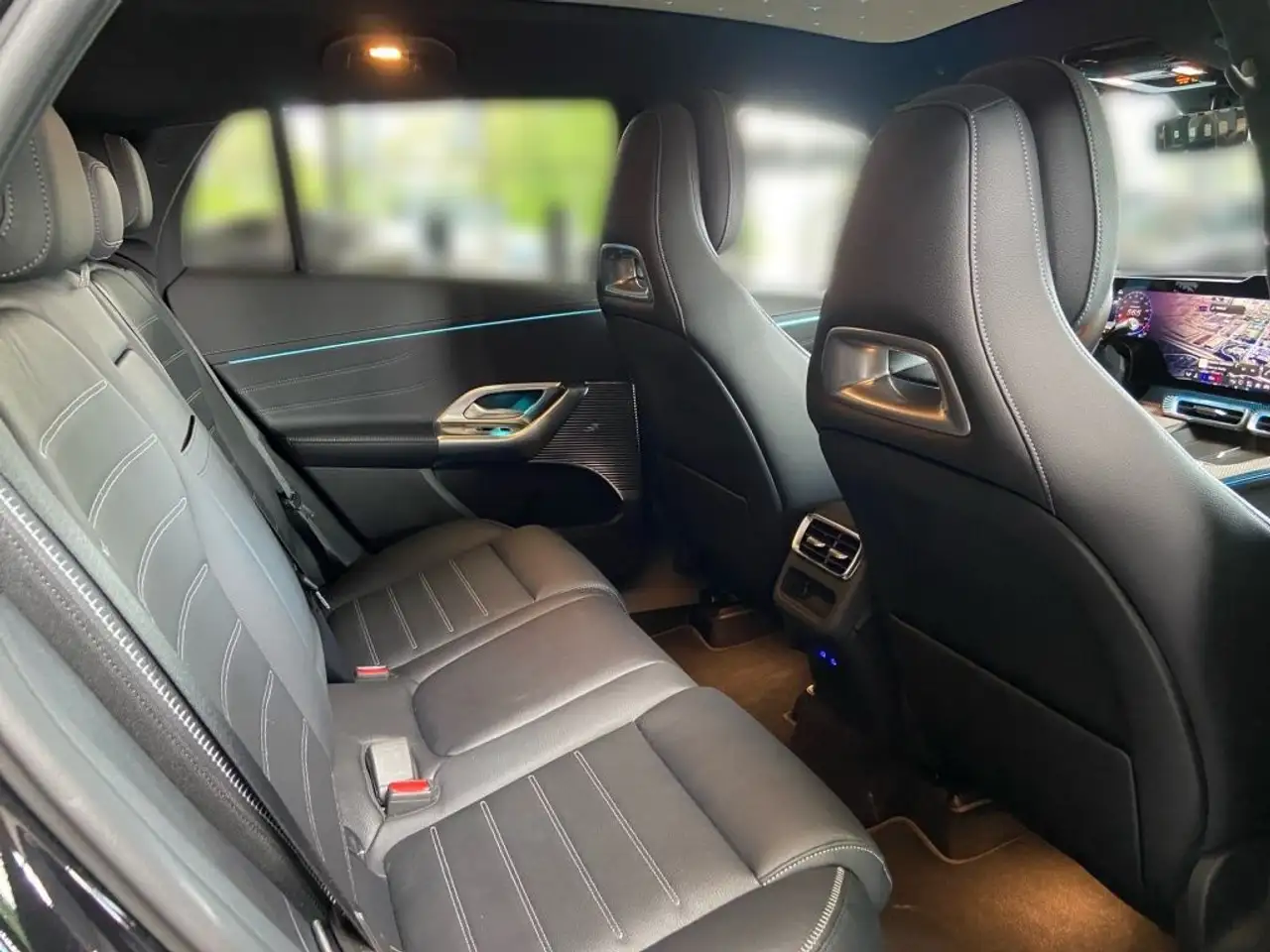 Mercedes-Benz GLC 400 13