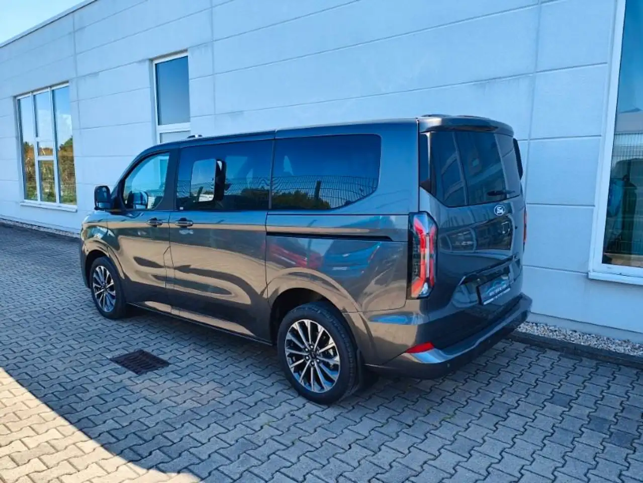 Ford Tourneo 6
