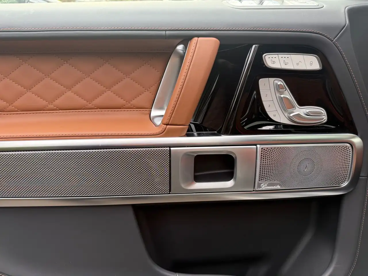 Mercedes-Benz G 450 10
