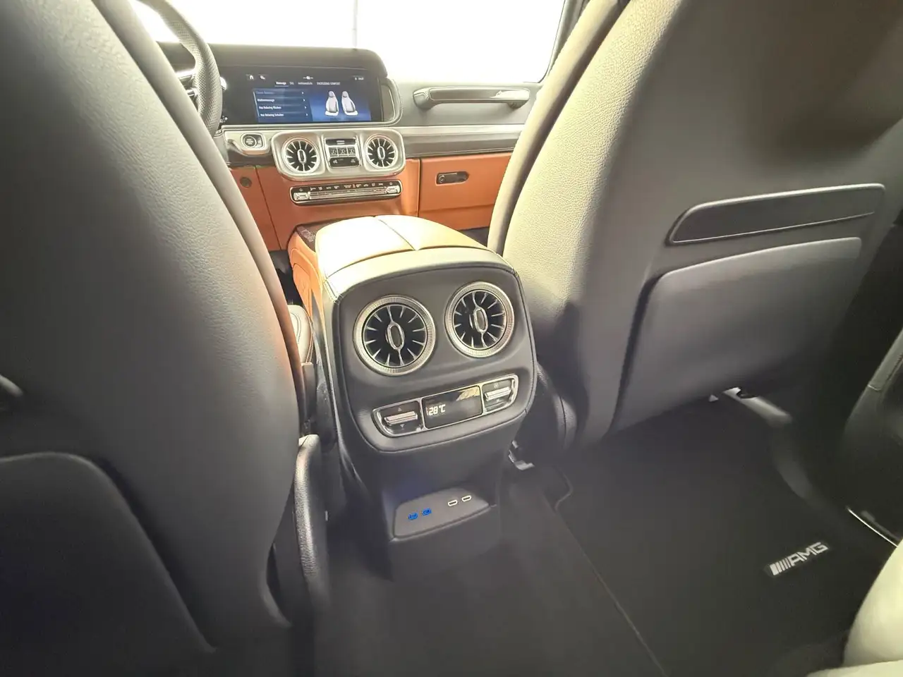Mercedes-Benz G 450 11